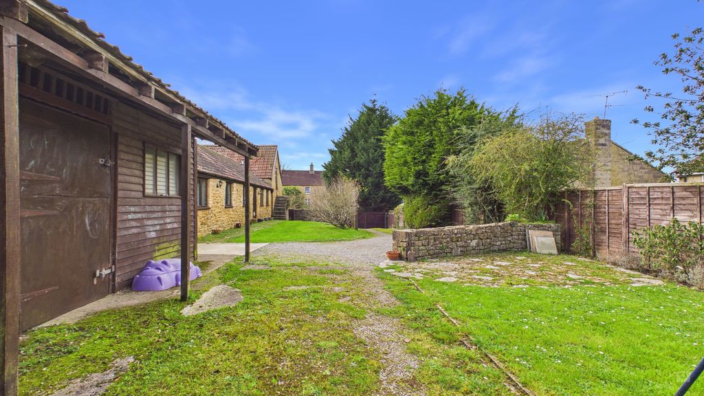 4 bed barn for sale in Back Lane, Bower Hinton 22