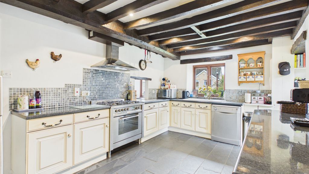 4 bed barn for sale in Back Lane, Bower Hinton 14