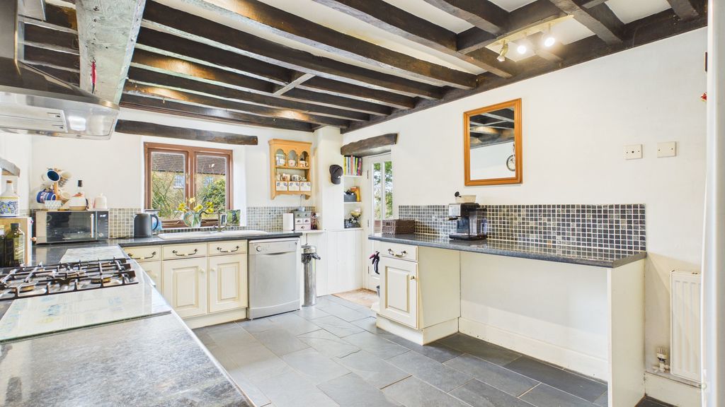 4 bed barn for sale in Back Lane, Bower Hinton 3