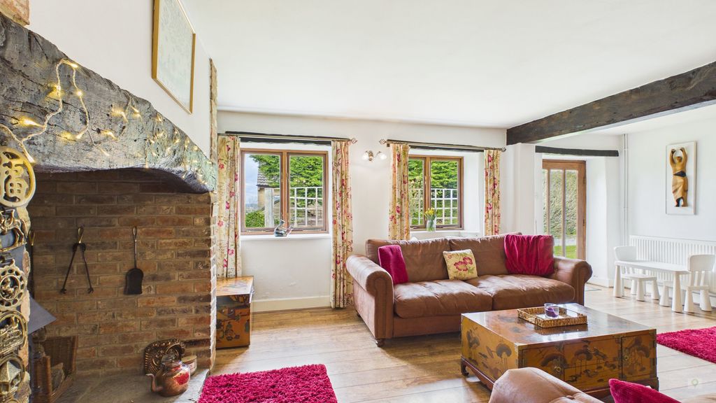 4 bed barn for sale in Back Lane, Bower Hinton 1