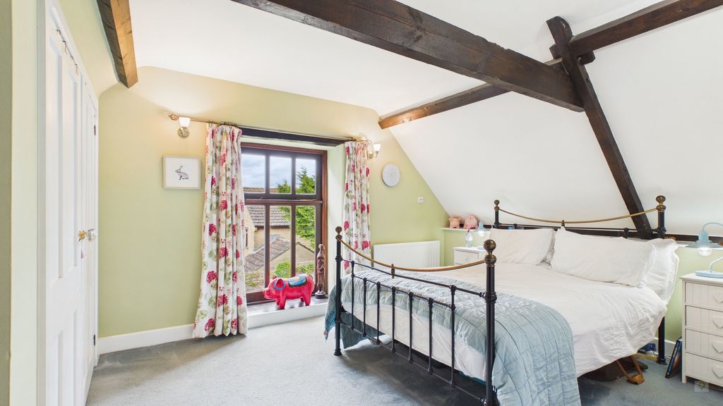 4 bed barn for sale in Back Lane, Bower Hinton 5