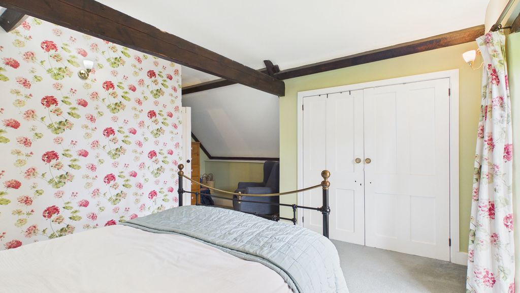 4 bed barn for sale in Back Lane, Bower Hinton 20