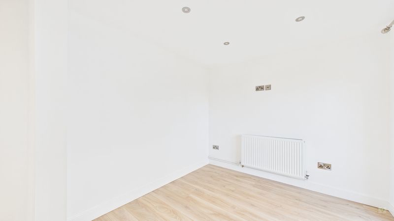 2 bed house to rent in Marwin Close, Martock  - Property Image 5