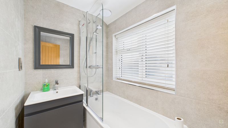 2 bed house to rent in Marwin Close, Martock 6