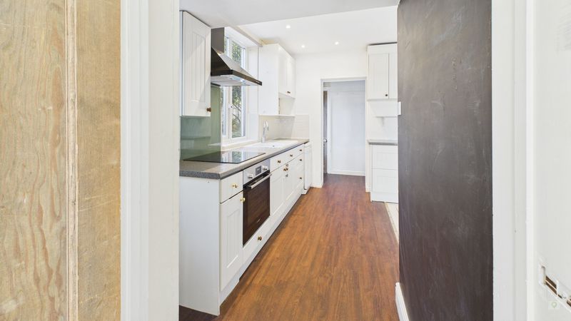 3 bed house for sale in Lightgate Road, South Petherton  - Property Image 14