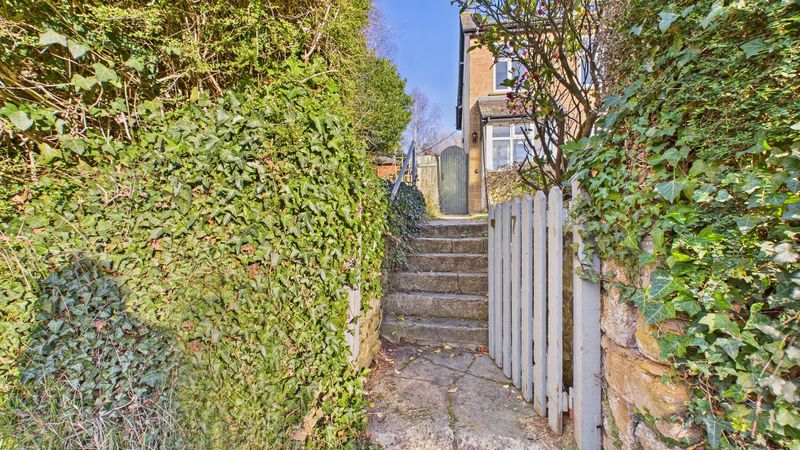 3 bed house for sale in Lightgate Road, South Petherton 9