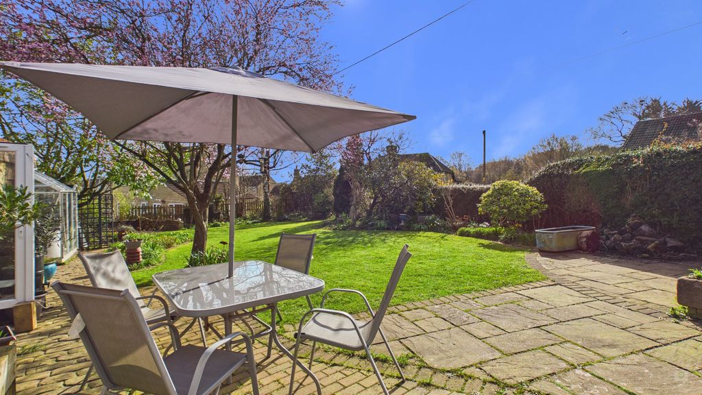 3 bed house for sale in Claycastle, Crewkerne 16