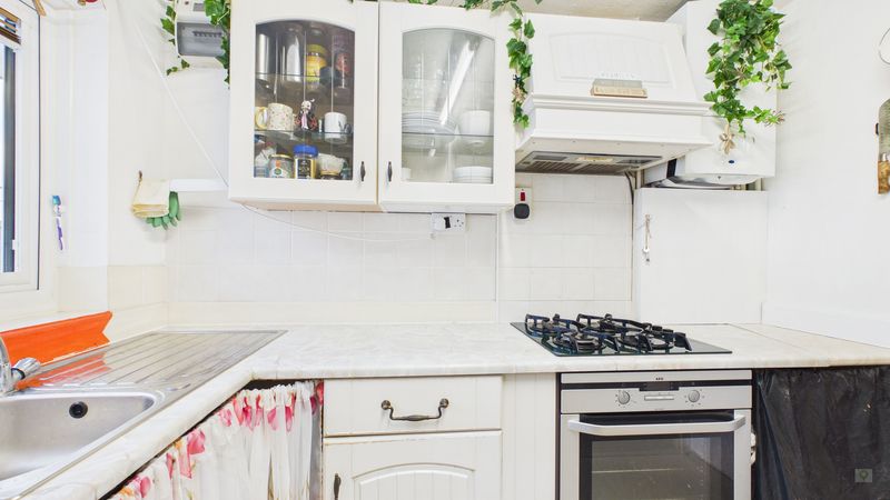 1 bed bungalow for sale in Summer Shard, South Petherton 2