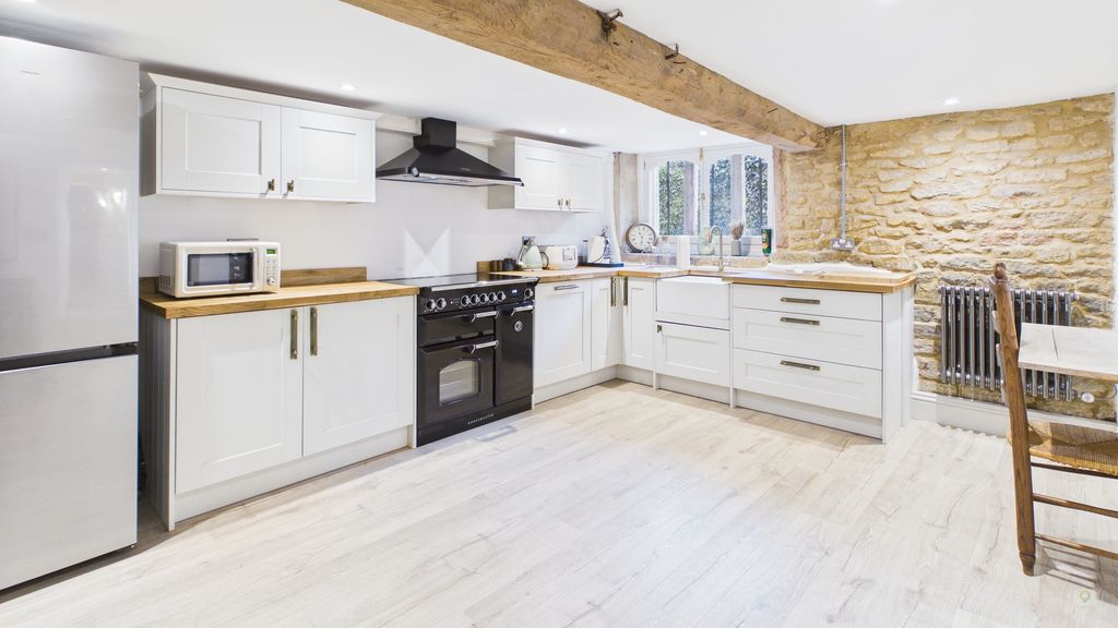 4 bed house for sale in North Street, Stoke-Sub-Hamdon 3