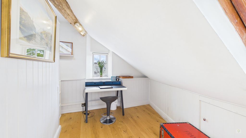 2 bed cottage for sale in St James Street, South Petherton  - Property Image 10
