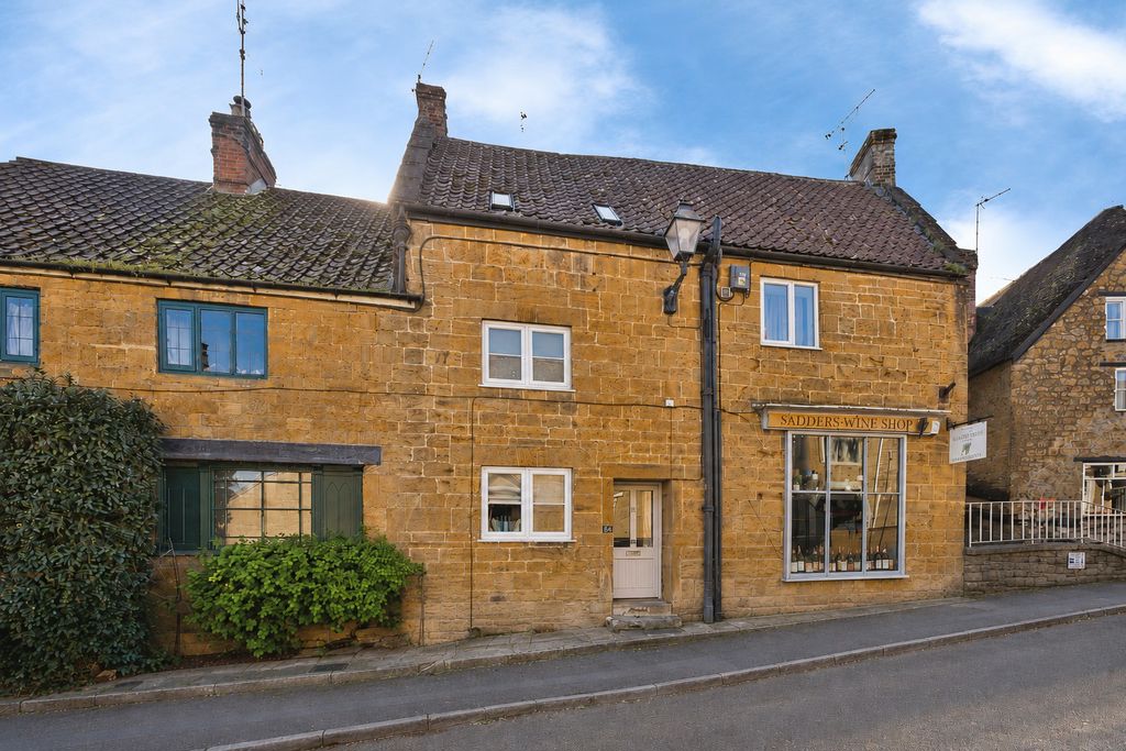 2 bed cottage for sale in St James Street, South Petherton, TA13