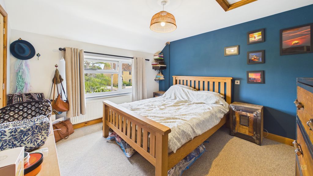 3 bed house for sale in Church Street, Merriott  - Property Image 6