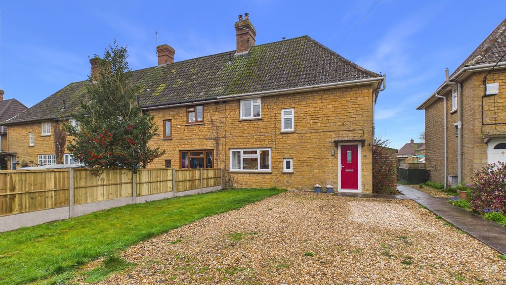 3 bed house for sale in Langlands, Stoke sub Hamdon  - Property Image 9