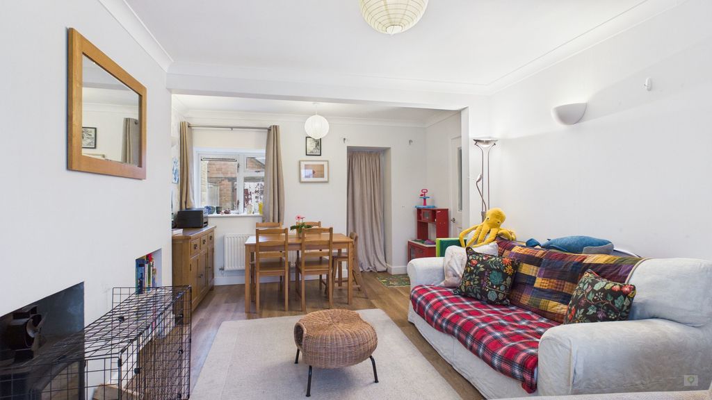 3 bed house for sale in Langlands, Stoke sub Hamdon 11