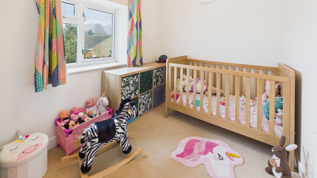 3 bed house for sale in Langlands, Stoke sub Hamdon 5