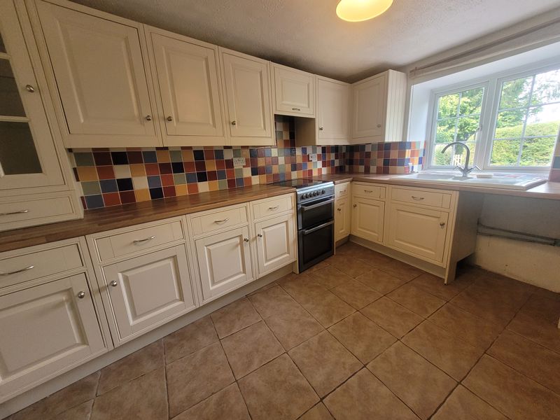2 bed cottage to rent in Snails Hill, Crewkerne 9