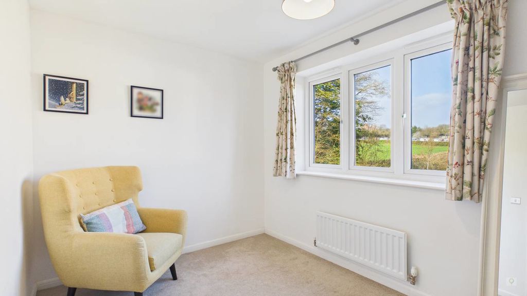 4 bed house for sale in Vartenham Close, Milborne Port 13