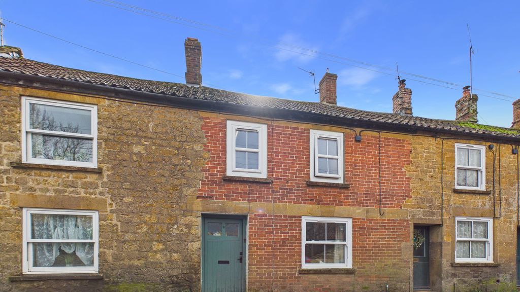 2 bed cottage for sale in Palmer Street, South Petherton  - Property Image 9