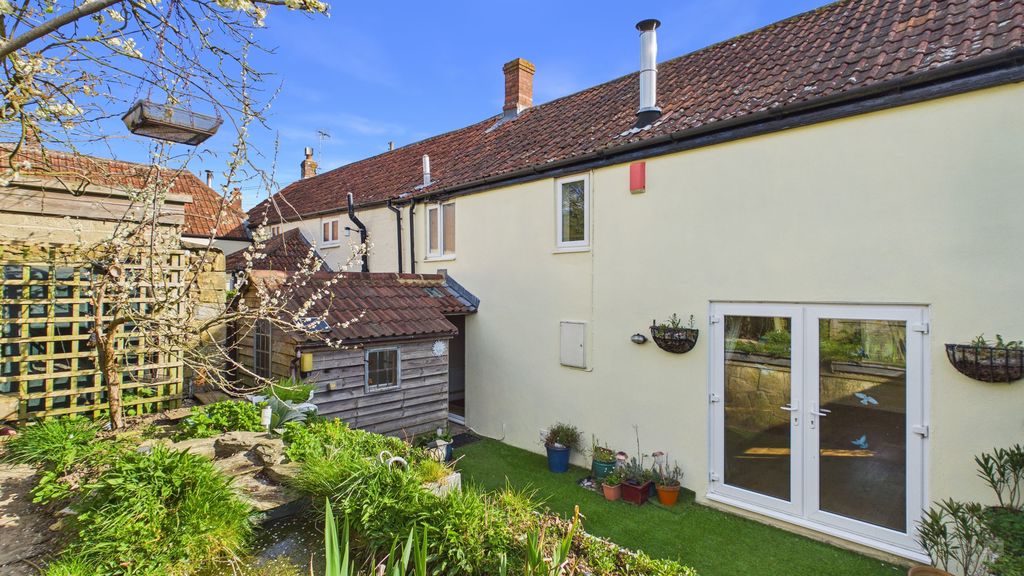 3 bed barn for sale in Silver Street, South Petherton  - Property Image 10