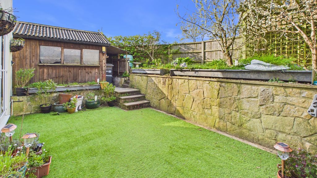 3 bed barn for sale in Silver Street, South Petherton 7