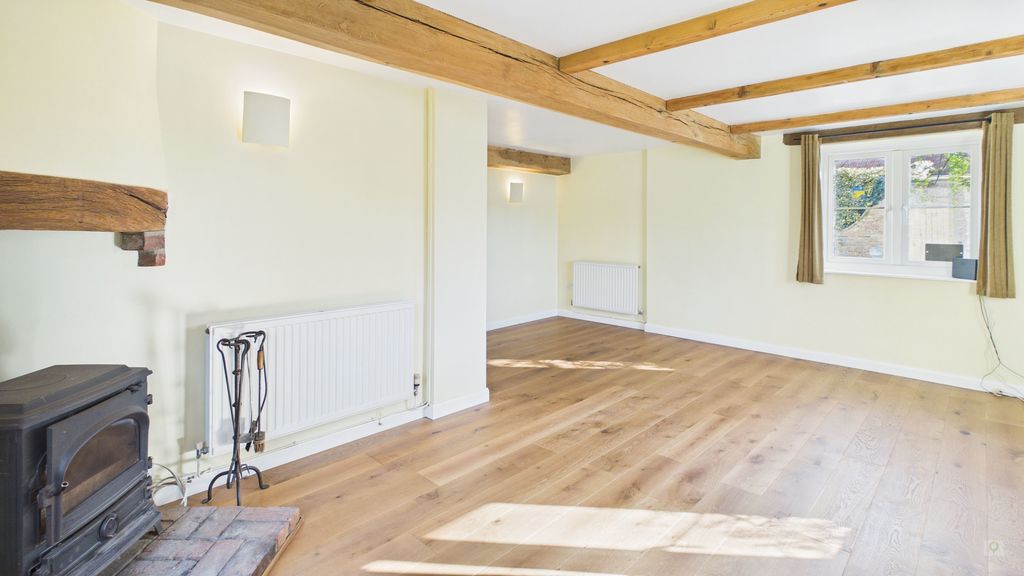 3 bed barn for sale in Silver Street, South Petherton  - Property Image 14