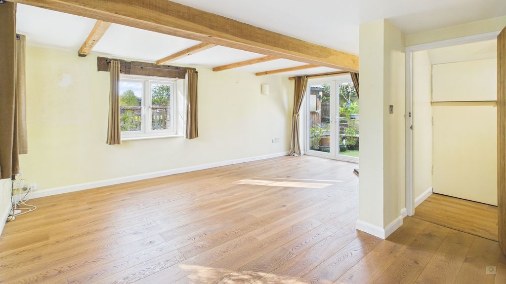 3 bed barn for sale in Silver Street, South Petherton  - Property Image 3