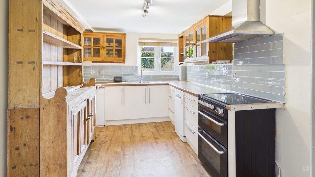 3 bed barn for sale in Silver Street, South Petherton 16