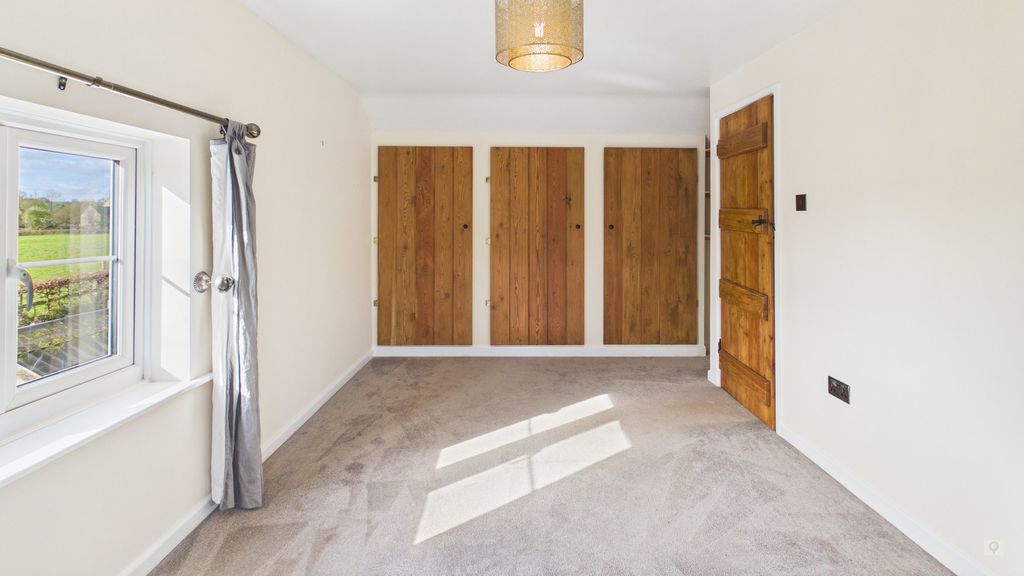 3 bed barn for sale in Silver Street, South Petherton  - Property Image 19