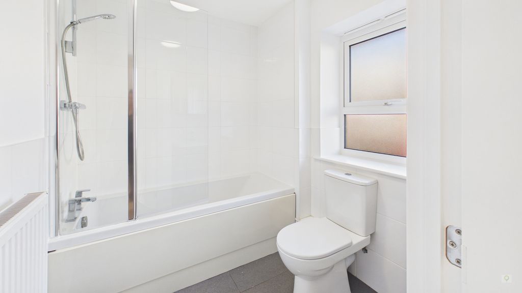 2 bed to rent in Great Mead, Yeovil 13