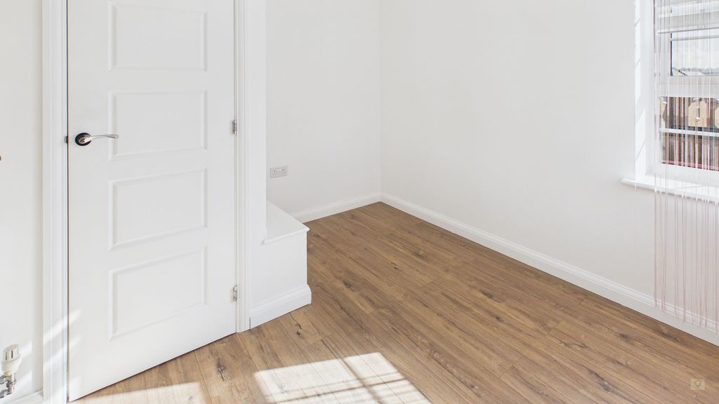 2 bed to rent in Great Mead, Yeovil 10