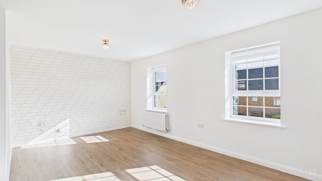 2 bed to rent in Great Mead, Yeovil  - Property Image 5