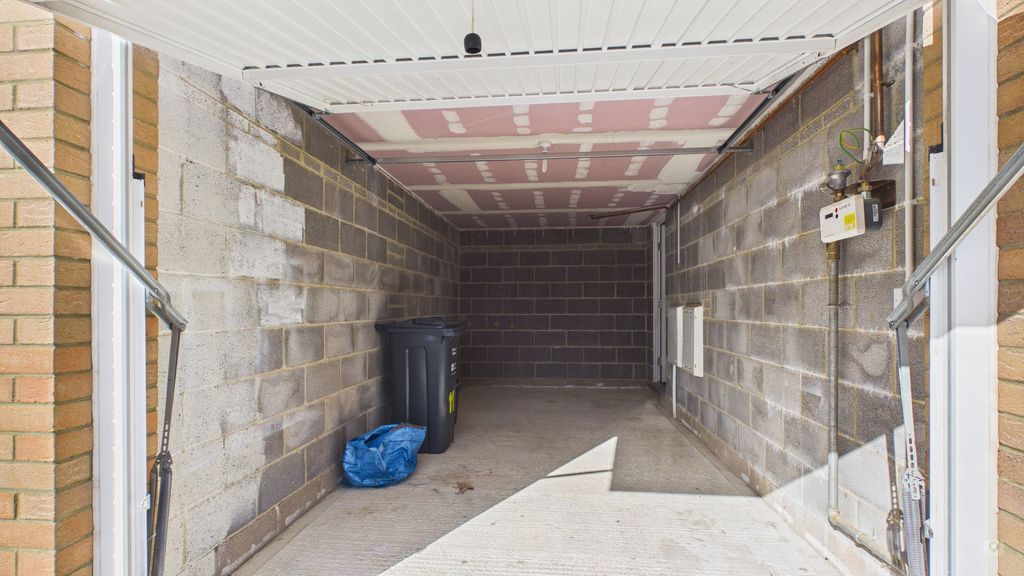 2 bed to rent in Great Mead, Yeovil 15