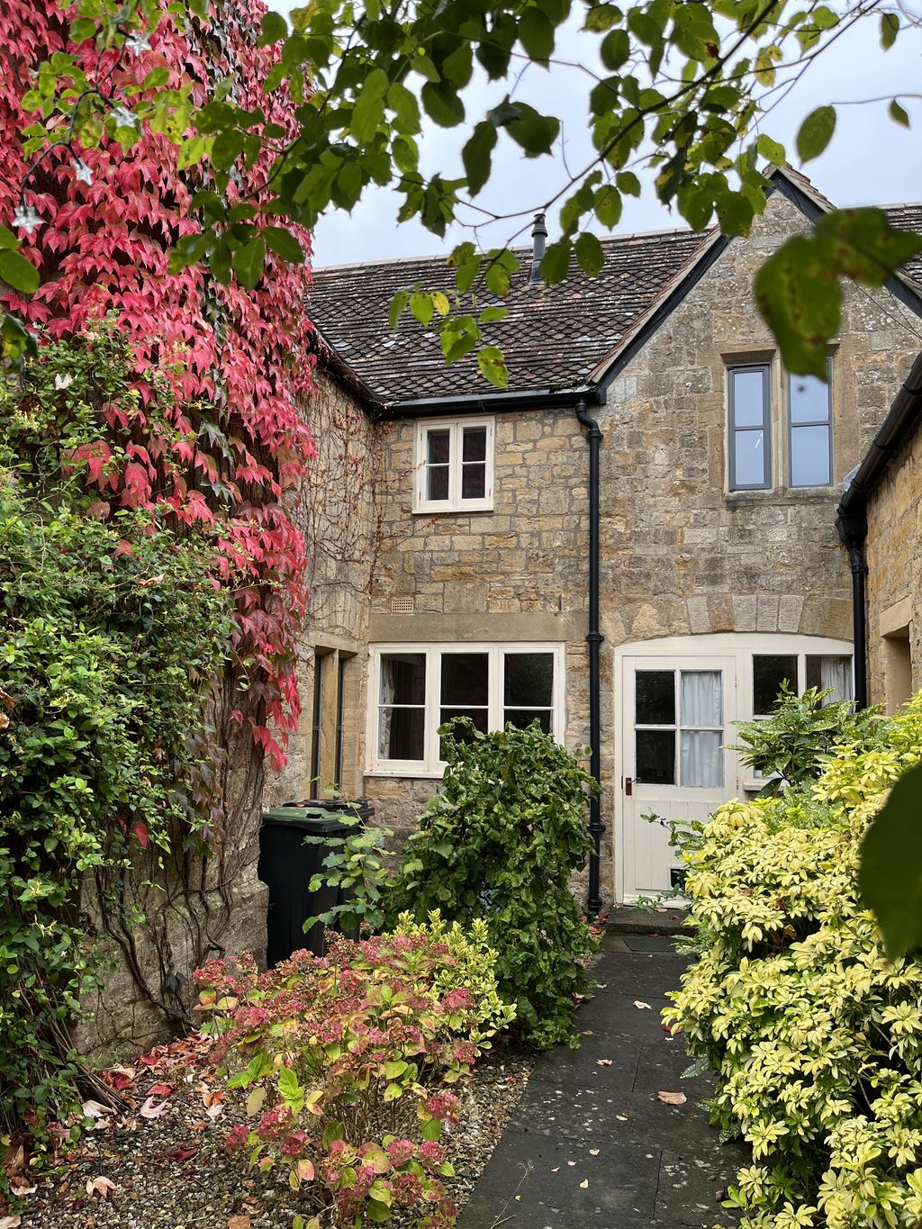 3 bed house for sale in The Old School Place, Sherborne  - Property Image 13