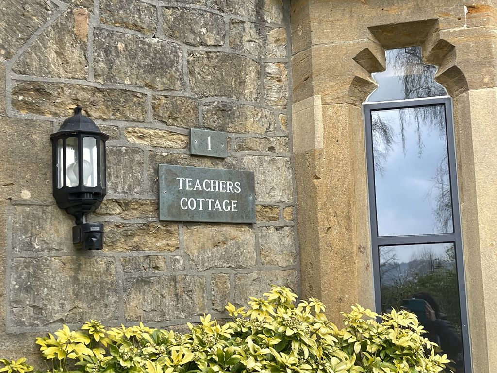 3 bed house for sale in The Old School Place, Sherborne 8