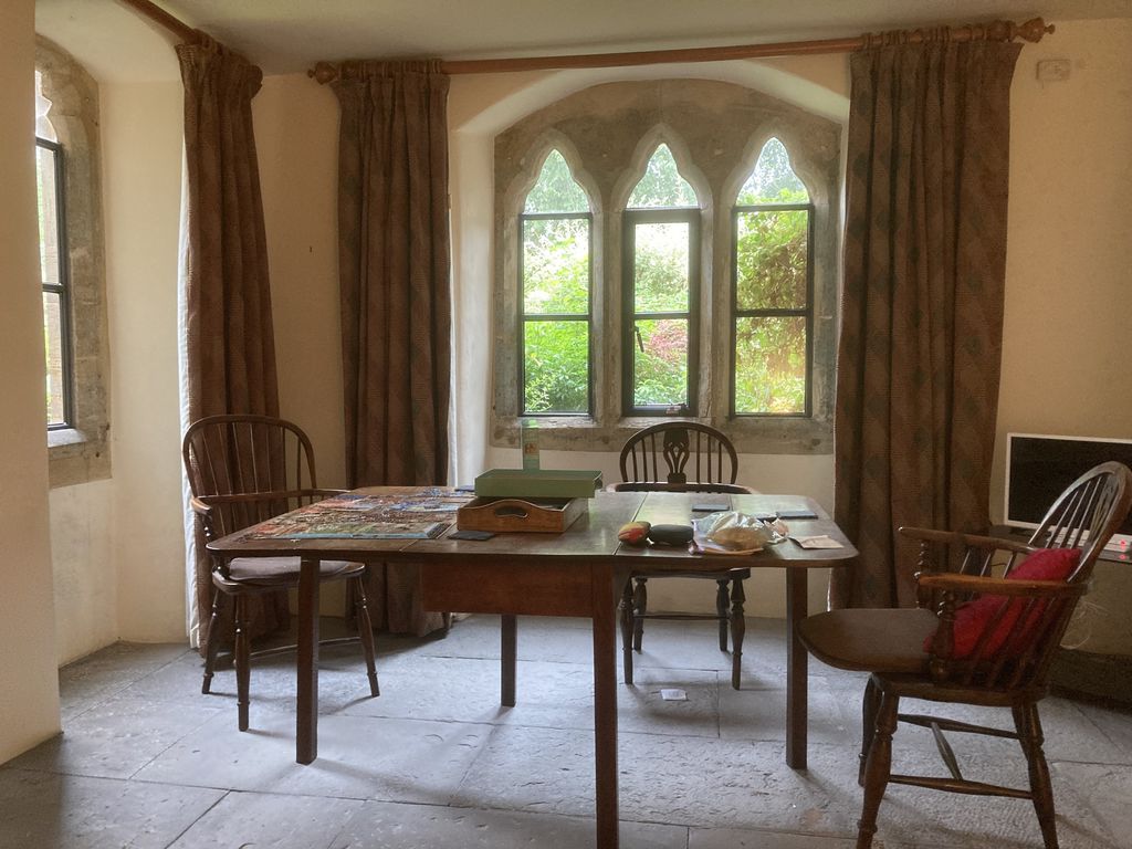 3 bed house for sale in The Old School Place, Sherborne  - Property Image 6