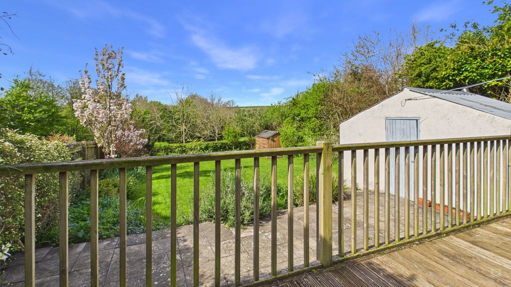 3 bed house to rent in Beacon Hill, Corton Denham  - Property Image 7