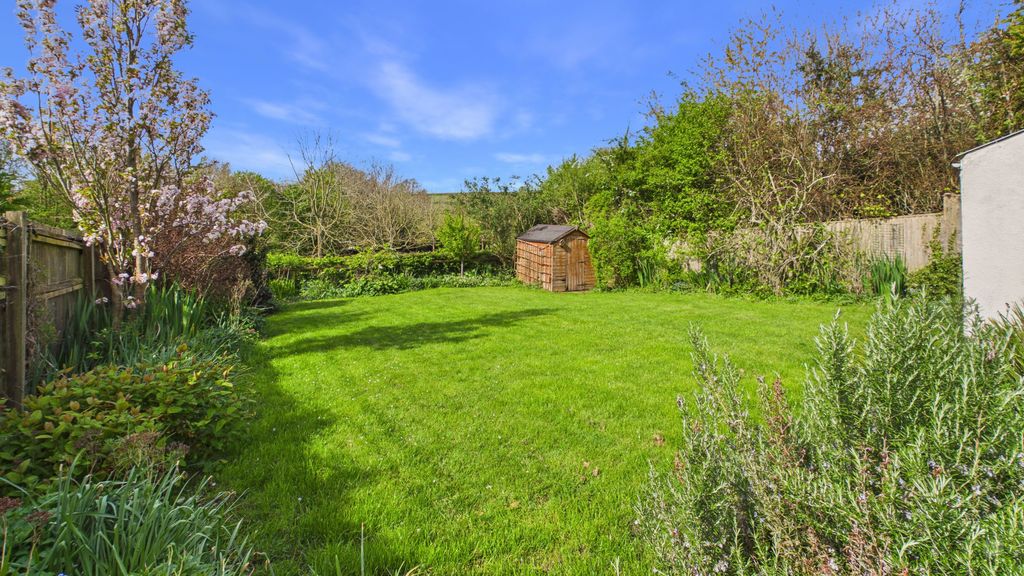 3 bed house to rent in Beacon Hill, Corton Denham  - Property Image 8