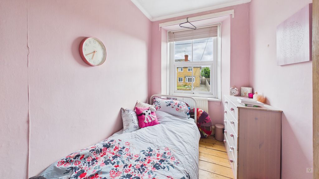 3 bed house for sale in North Street, Martock 4