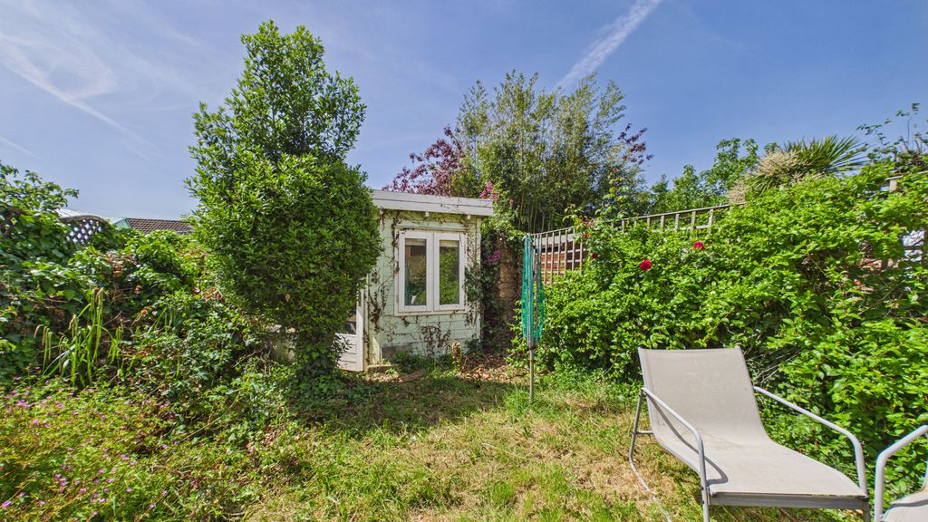 3 bed house for sale in North Street, Martock  - Property Image 10