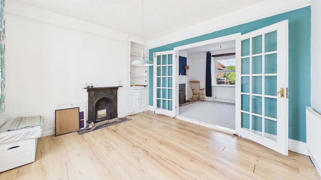 3 bed house for sale in North Street, Martock 1