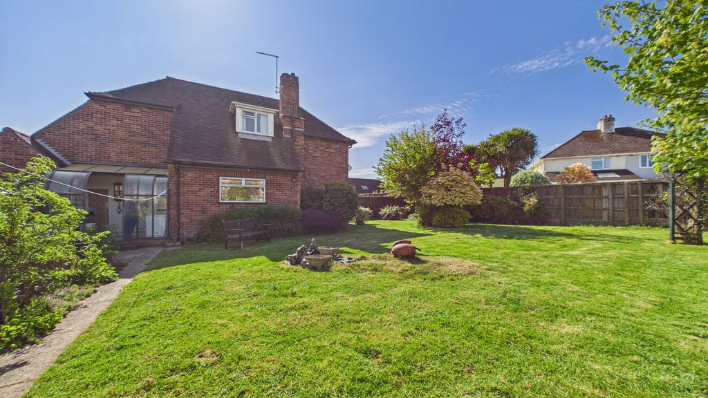 2 bed house for sale in Sopers Field, Chard  - Property Image 13