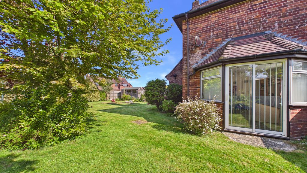 2 bed house for sale in Sopers Field, Chard 13