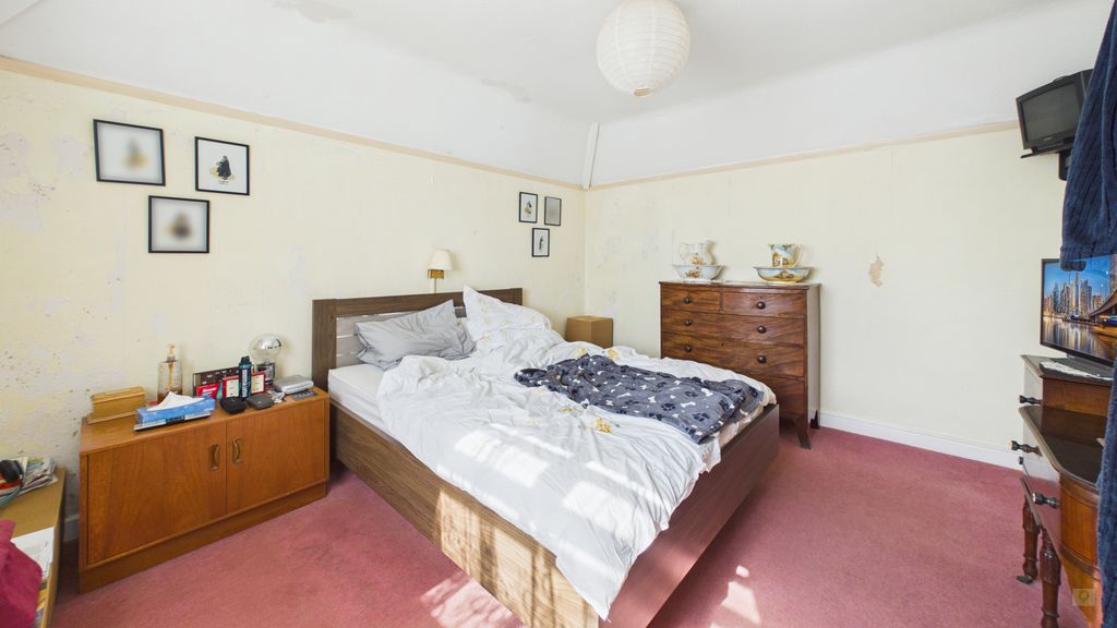 2 bed house for sale in Sopers Field, Chard 6