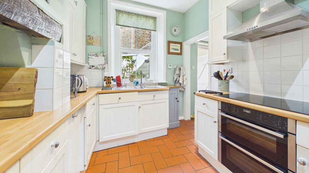 4 bed house for sale in West Street, Stoke-Sub-Hamdon 3