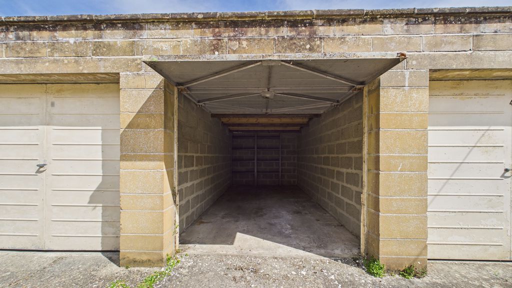 For sale in North Street, Stoke-Sub-Hamdon 1