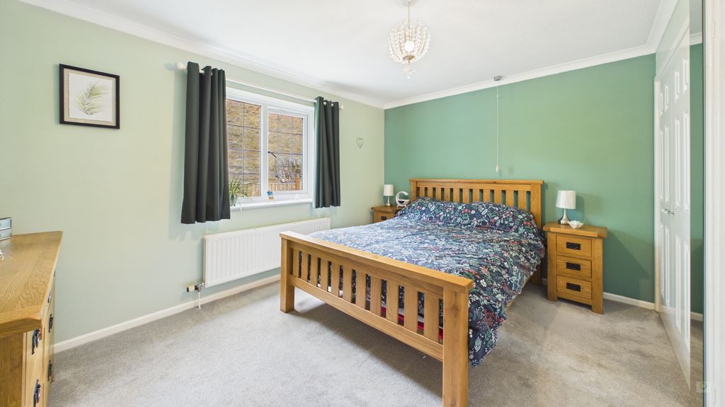 2 bed bungalow for sale in Symes Close, Crewkerne 3
