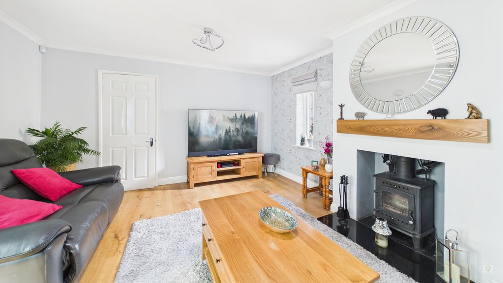 2 bed bungalow for sale in Symes Close, Crewkerne  - Property Image 12