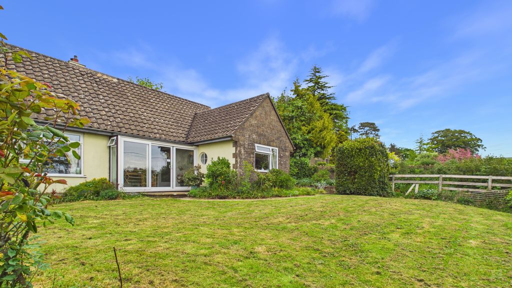 3 bed bungalow for sale in Park Lane, Crewkerne 14