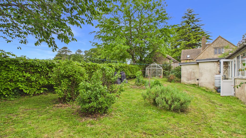 3 bed bungalow for sale in Park Lane, Crewkerne  - Property Image 16