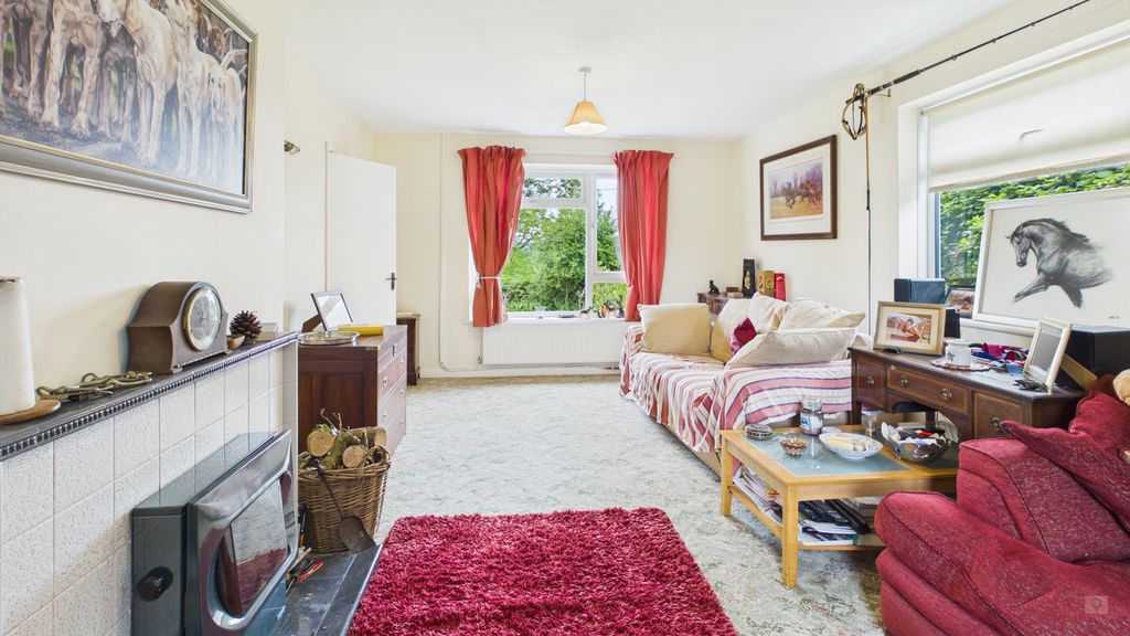3 bed bungalow for sale in Park Lane, Crewkerne  - Property Image 5